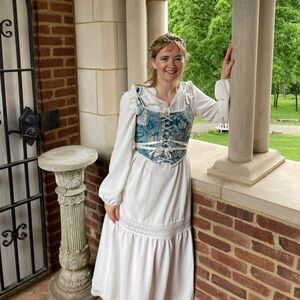 Meet your Posher, Corrine